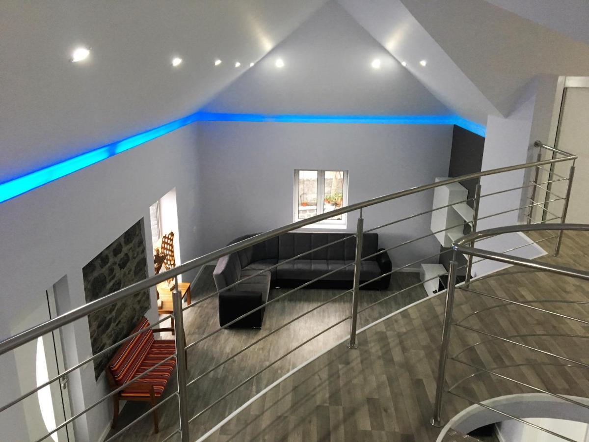פונטה דלגדה Cottage Quinze, Contemporary Designed Cottage With Swimming Pool מראה חיצוני תמונה