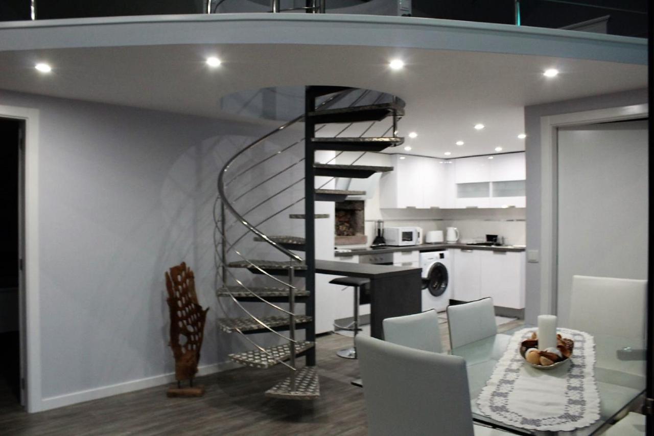 פונטה דלגדה Cottage Quinze, Contemporary Designed Cottage With Swimming Pool מראה חיצוני תמונה