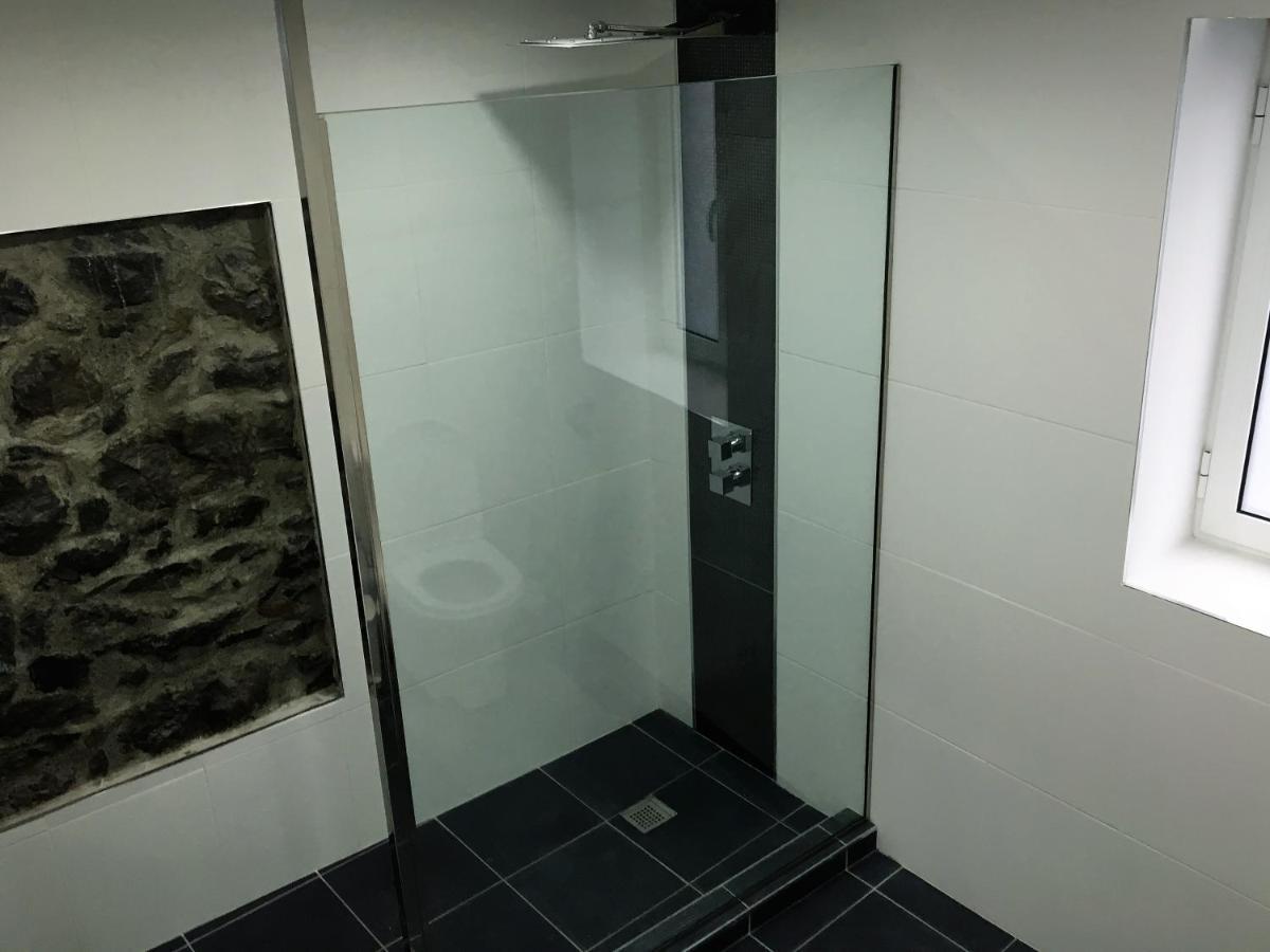 פונטה דלגדה Cottage Quinze, Contemporary Designed Cottage With Swimming Pool מראה חיצוני תמונה