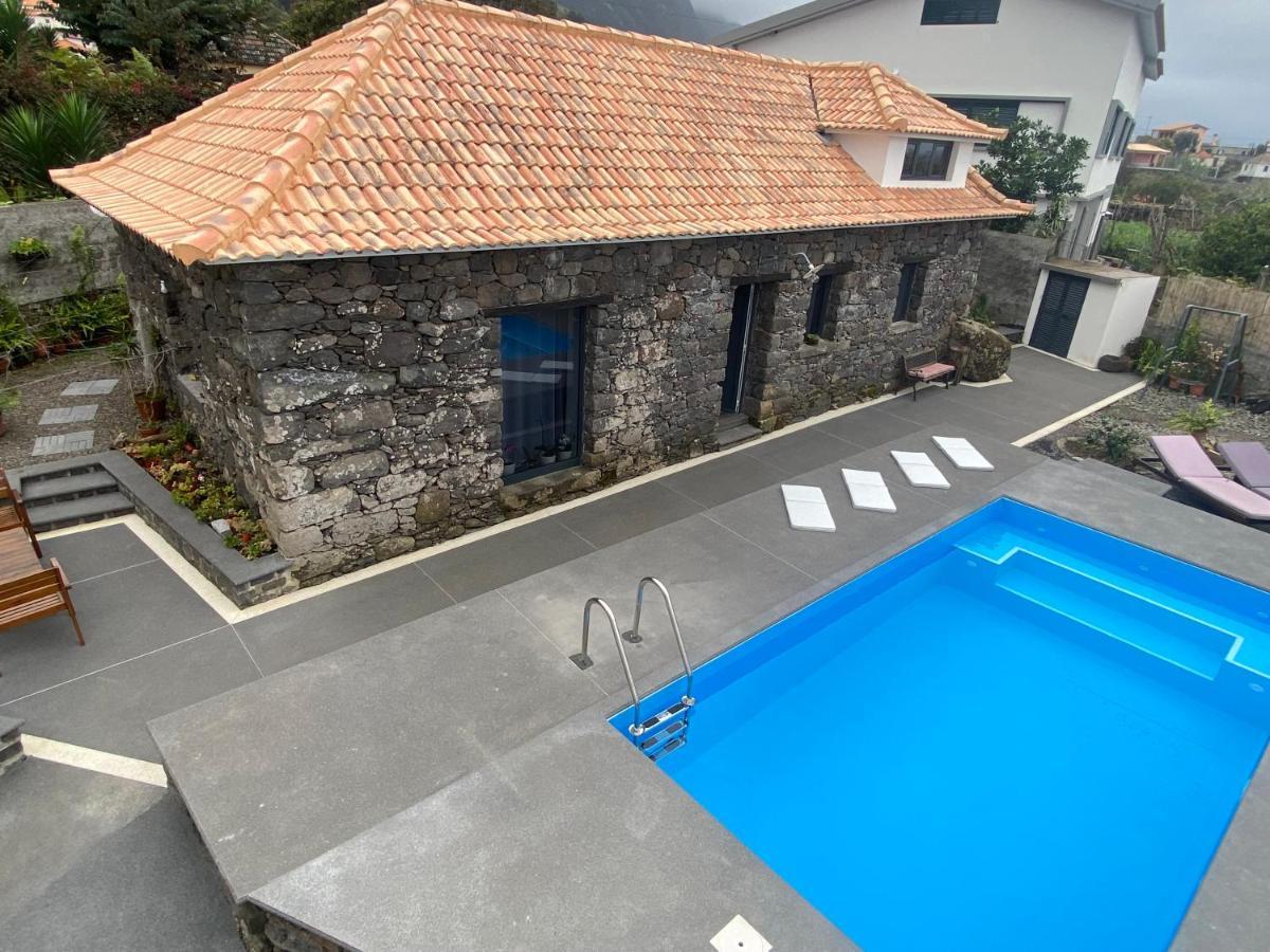 פונטה דלגדה Cottage Quinze, Contemporary Designed Cottage With Swimming Pool מראה חיצוני תמונה