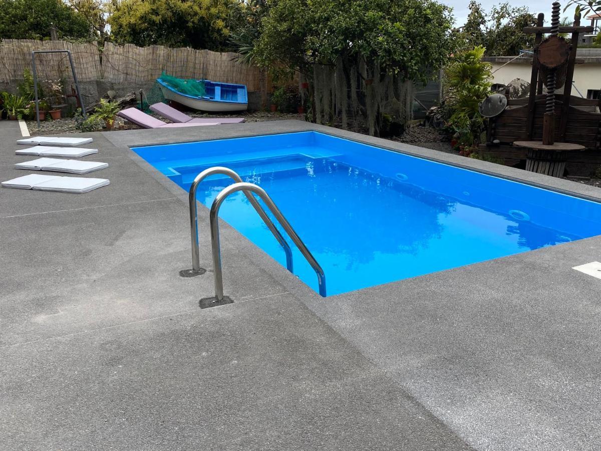 פונטה דלגדה Cottage Quinze, Contemporary Designed Cottage With Swimming Pool מראה חיצוני תמונה